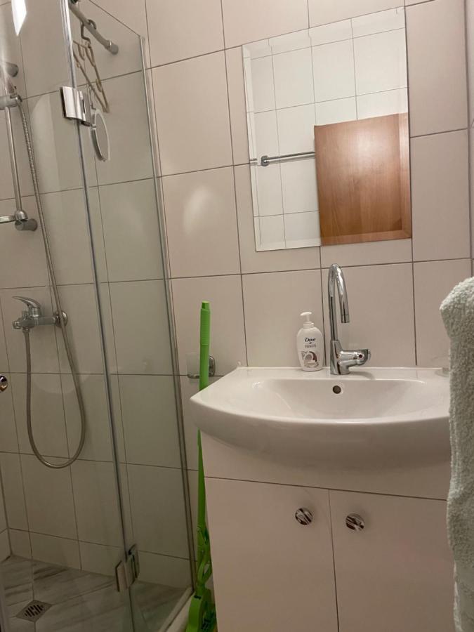 Ski Zone At Gondola, Warm And Cosy, Wifi, Ac, Netflix, Perfect One Bedroom Appartment, Beautiful View Banszko Kültér fotó