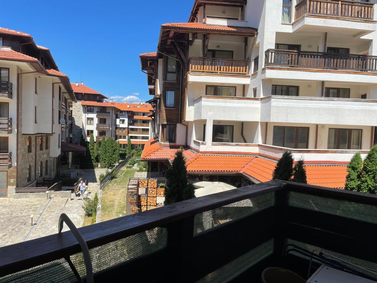 Ski Zone At Gondola, Warm And Cosy, Wifi, Ac, Netflix, Perfect One Bedroom Appartment, Beautiful View Banszko Kültér fotó