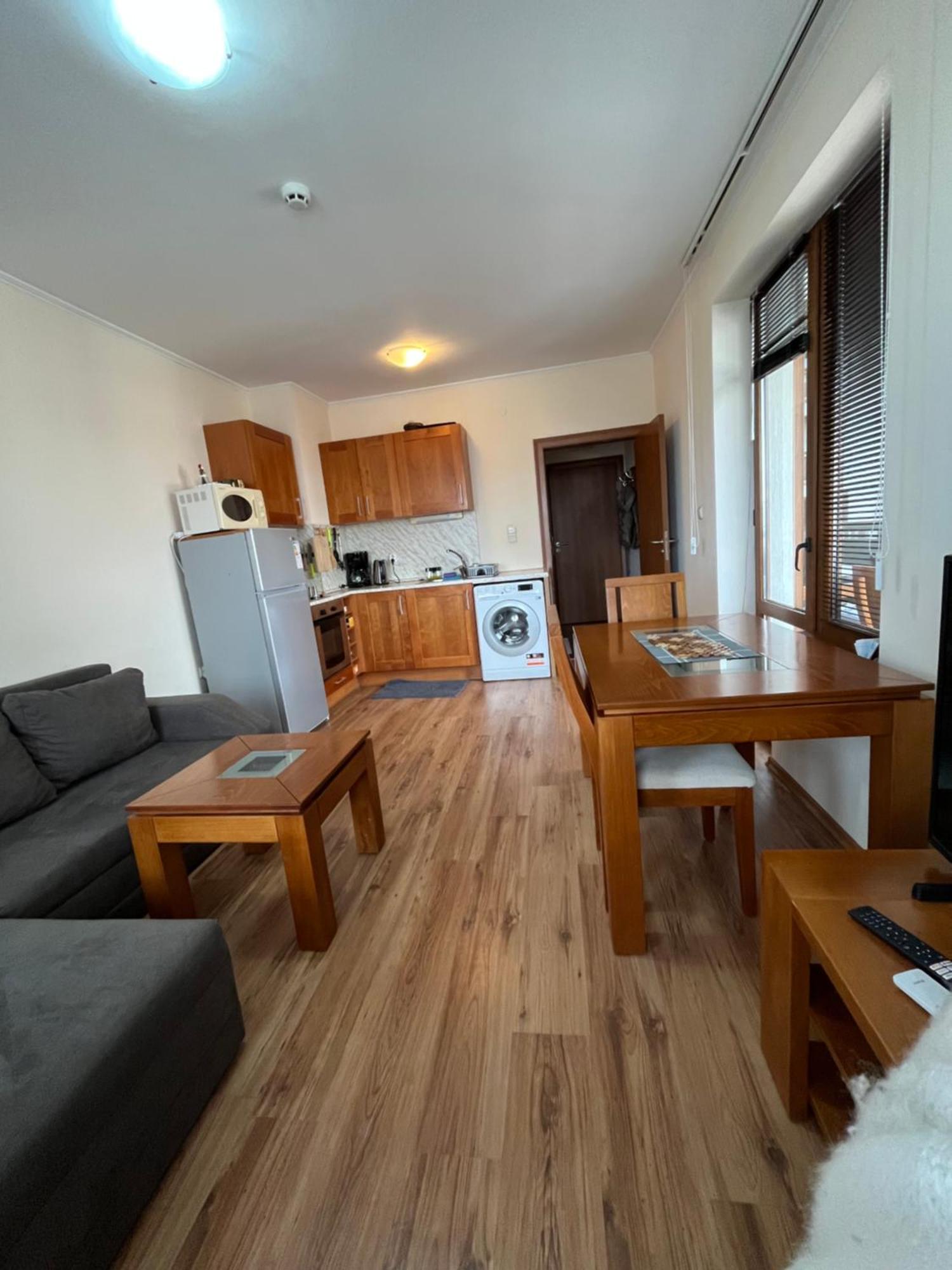 Ski Zone At Gondola, Warm And Cosy, Wifi, Ac, Netflix, Perfect One Bedroom Appartment, Beautiful View Banszko Kültér fotó